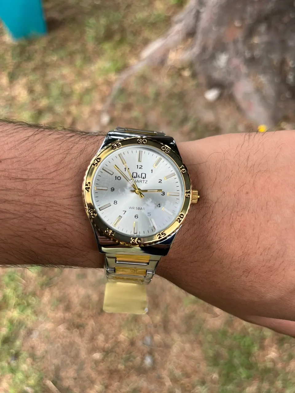 QYQ QZ82J — Bicolor Dorado / Blanco — vista 2