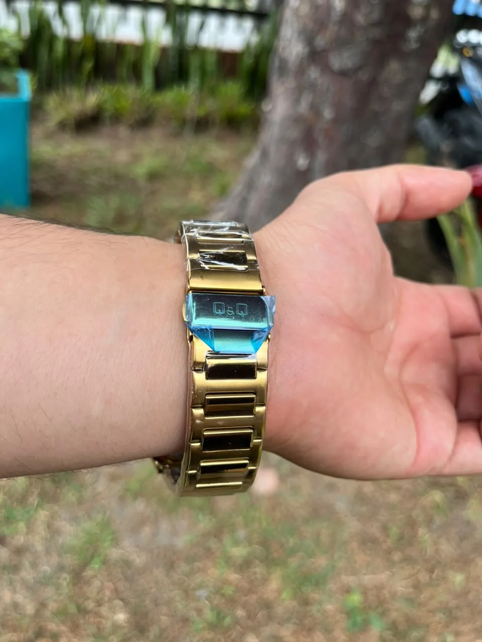 QYQ Q71B — Dorado / Blanco — vista 3
